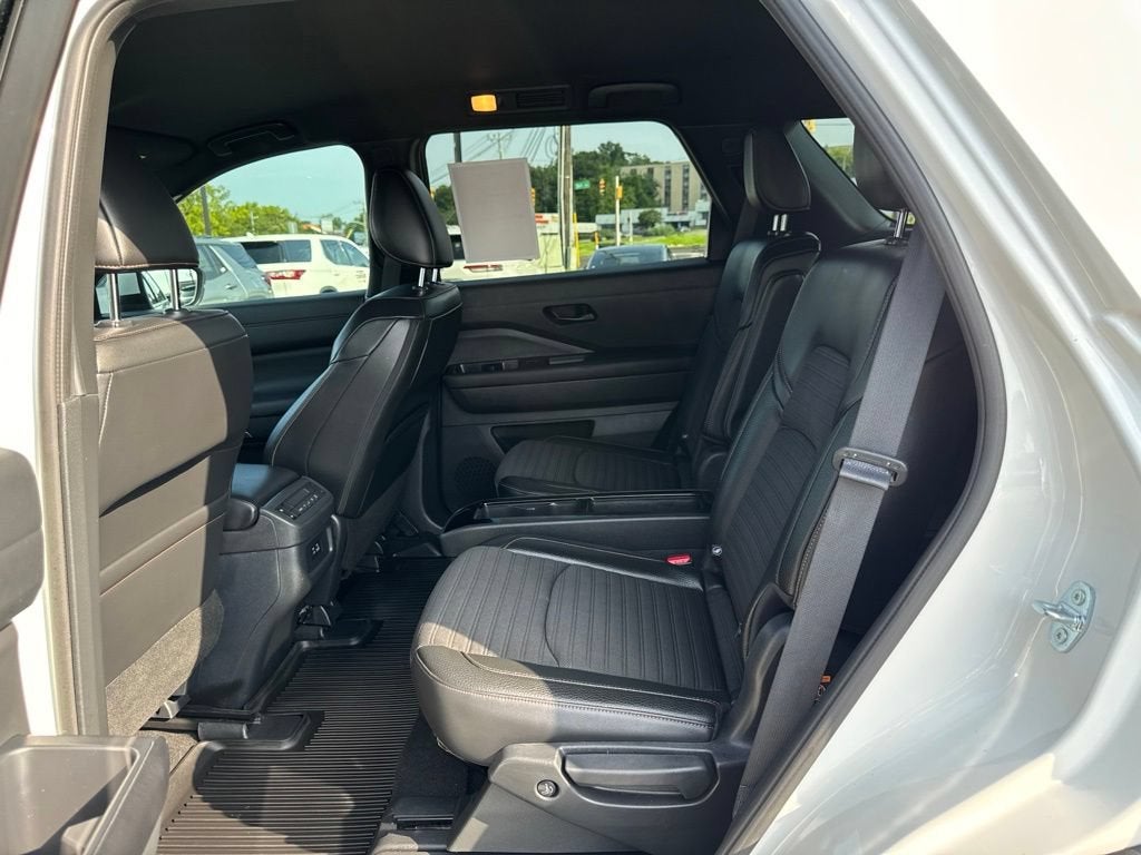 2025 Nissan Pathfinder Rock Creek