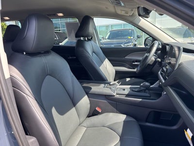 2026 Toyota Grand Highlander Hybrid LE