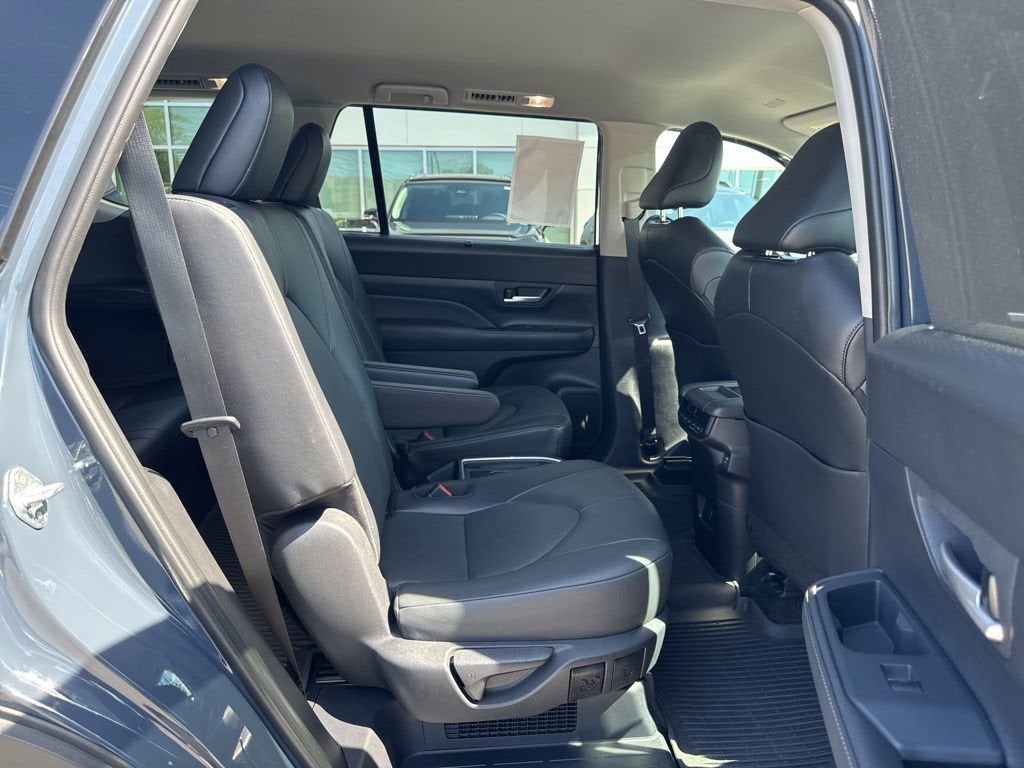 2026 Toyota Grand Highlander Hybrid LE