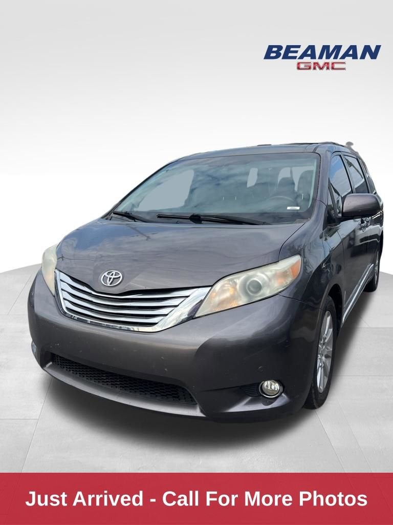 2012 Toyota Sienna XLE