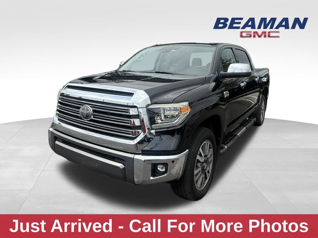 2018 Toyota Tundra 4WD SR5