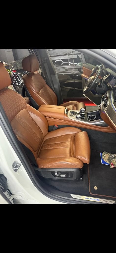 2022 BMW X7 ALPINA XB7