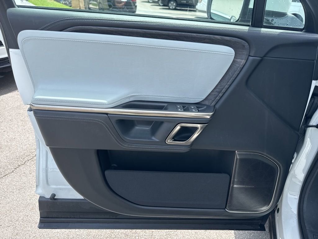 2023 RIVIAN R1T Adventure