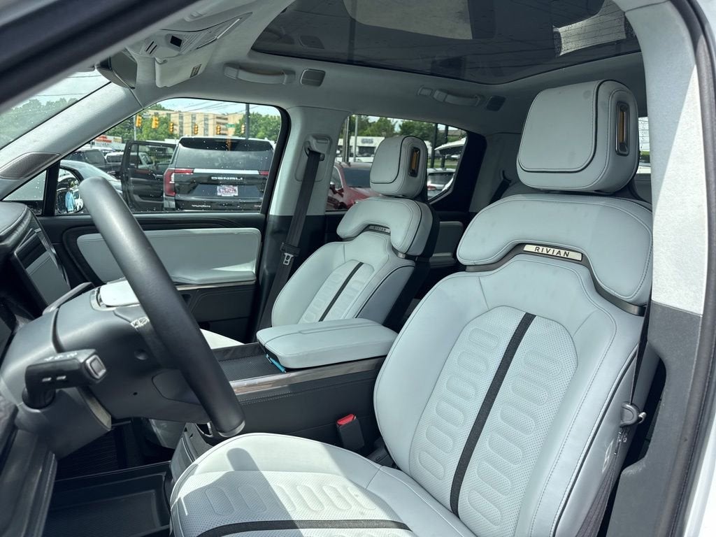 2023 RIVIAN R1T Adventure