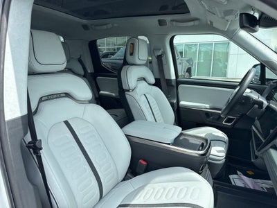 2023 RIVIAN R1T Adventure