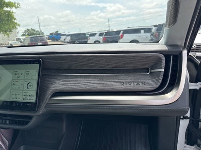 2023 RIVIAN R1T Adventure