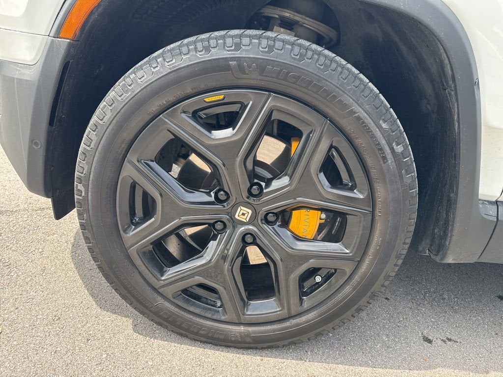 2023 RIVIAN R1T Adventure