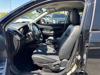2024 Mitsubishi Outlander Sport S