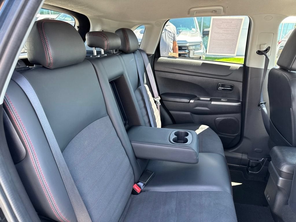 2024 Mitsubishi Outlander Sport S