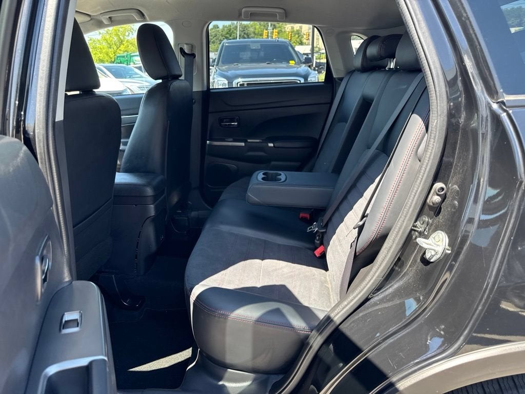 2024 Mitsubishi Outlander Sport S