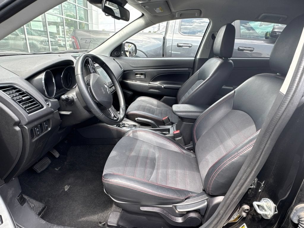 2024 Mitsubishi Outlander Sport S