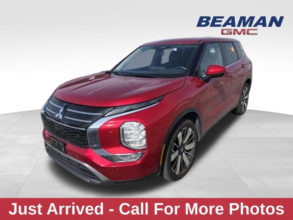 2025 Mitsubishi Outlander's photo