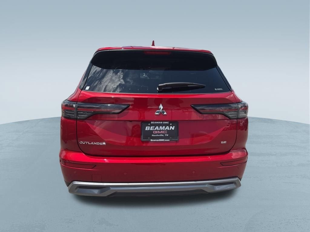 2025 Mitsubishi Outlander SE