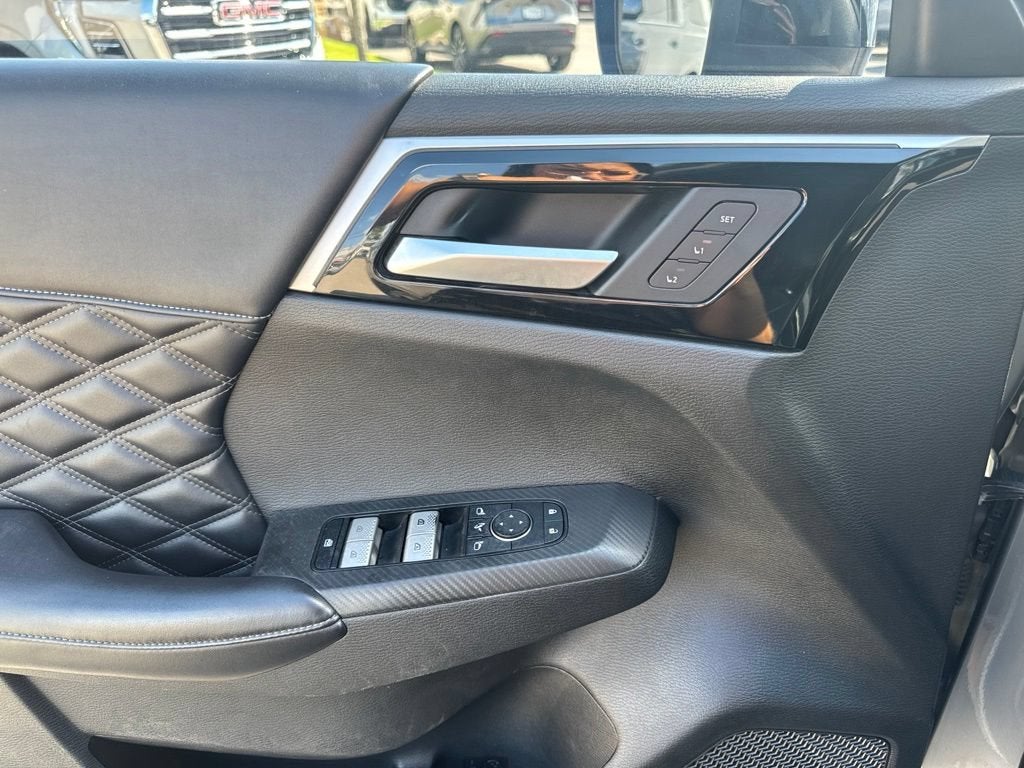 2023 Mitsubishi Outlander SEL