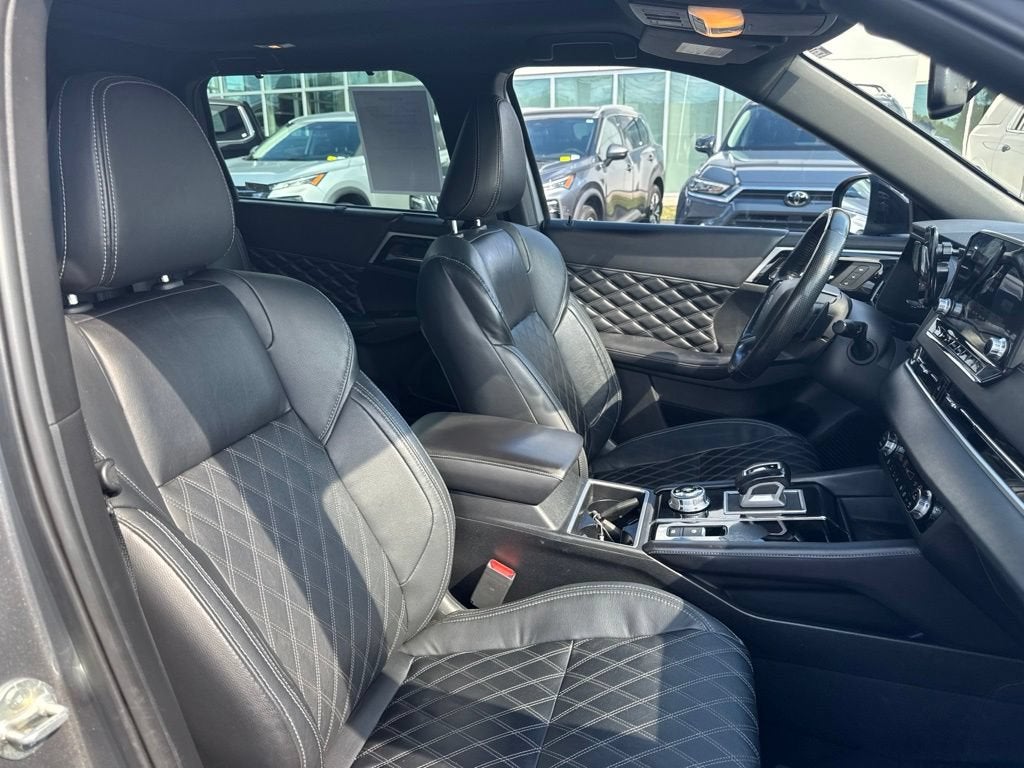 2023 Mitsubishi Outlander SEL