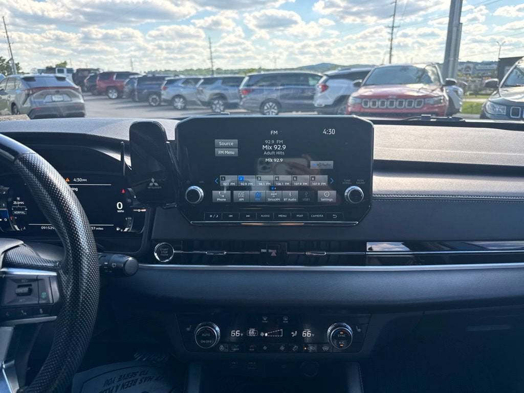 2023 Mitsubishi Outlander SEL