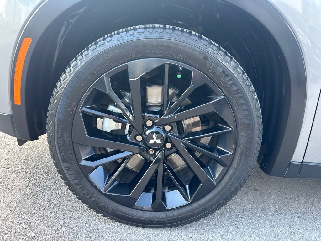 2023 Mitsubishi Outlander SEL