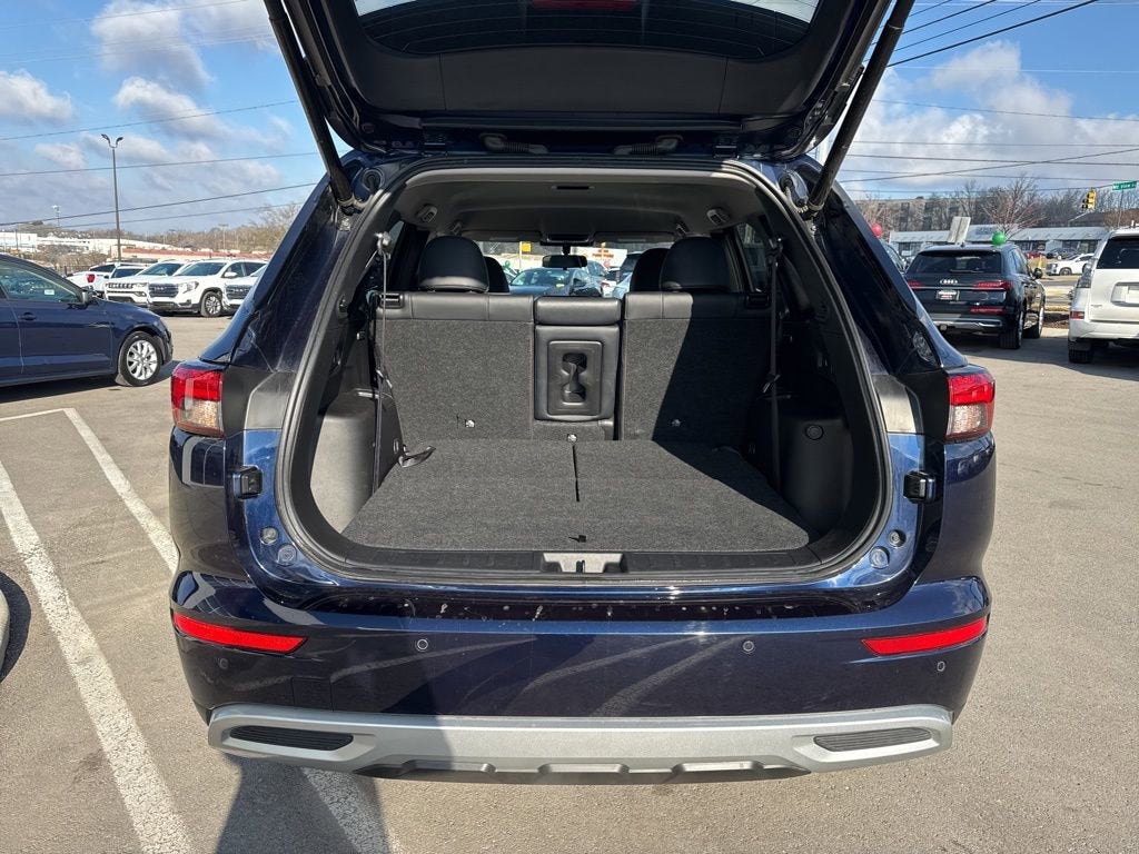 2024 Mitsubishi Outlander SE