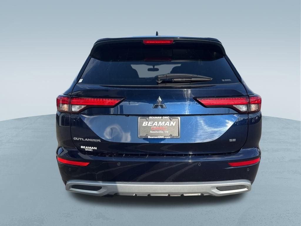 2024 Mitsubishi Outlander SE