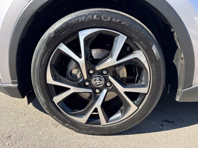 2020 Toyota C-HR LE