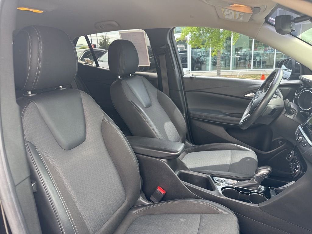 2022 Buick Encore GX Select