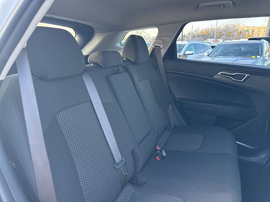 2023 Kia Sportage Hybrid LX