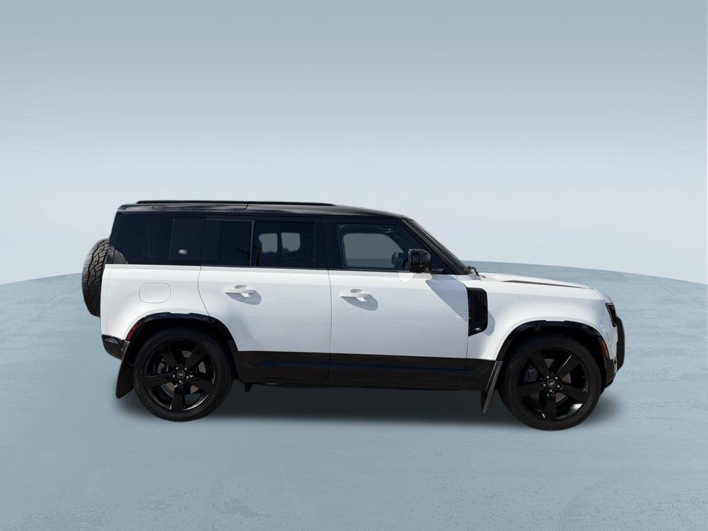 2022 Land Rover Defender X-Dynamic HSE