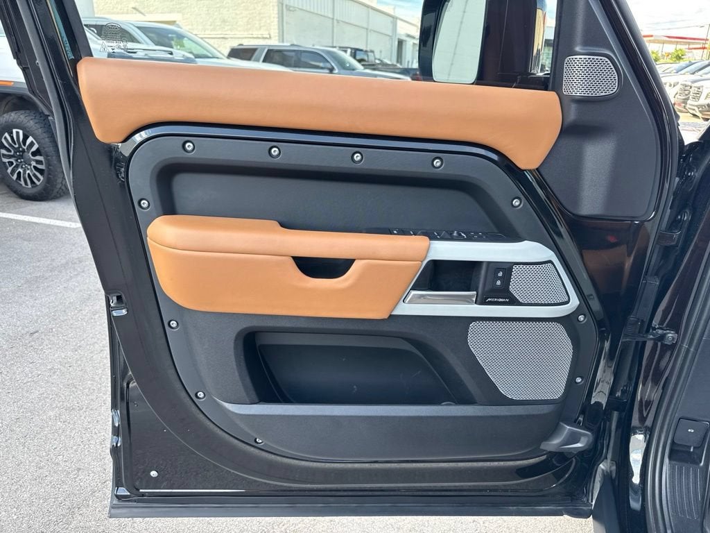 2024 Land Rover Defender S