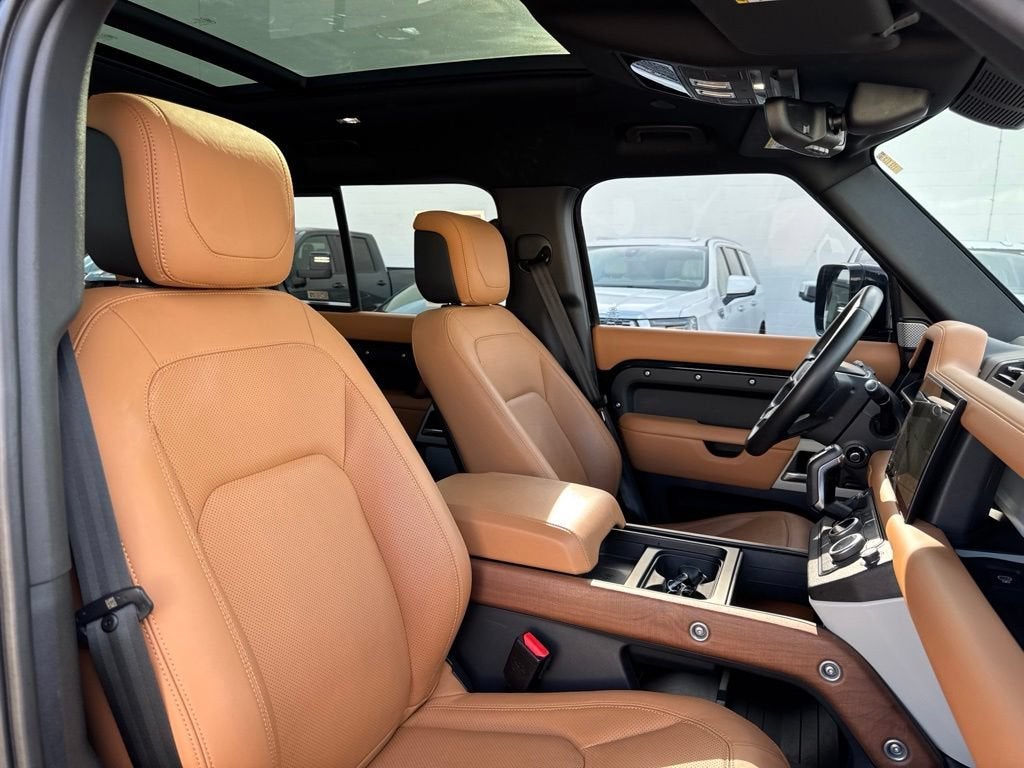 2024 Land Rover Defender S