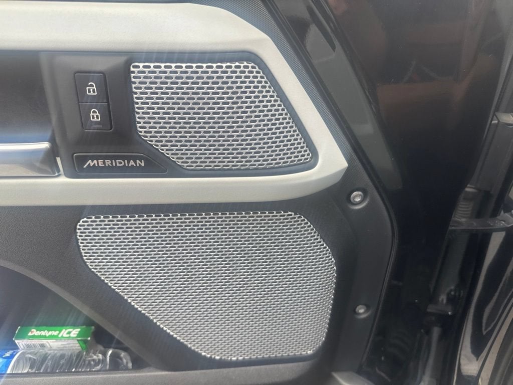 2024 Land Rover Defender S