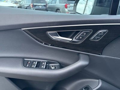 2023 Audi Q7 Premium