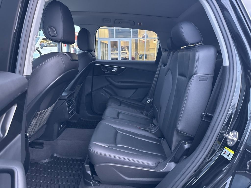 2023 Audi Q7 Premium