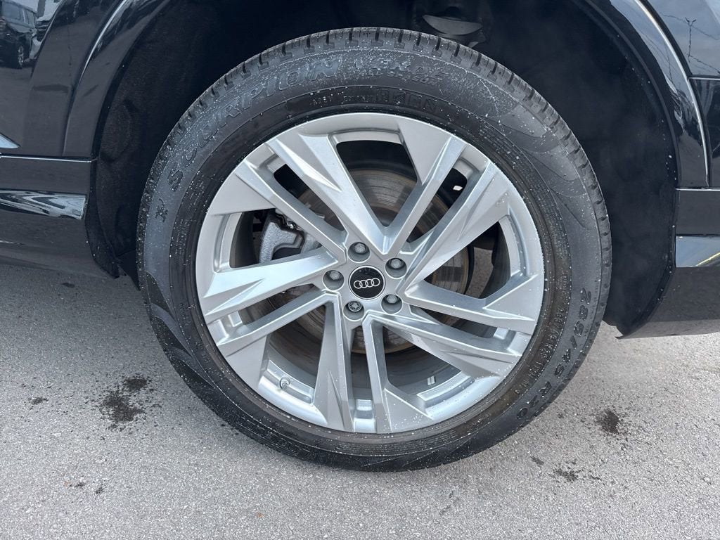 2023 Audi Q7 Premium