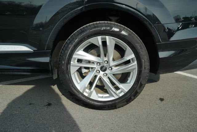 2023 Audi Q7 Premium