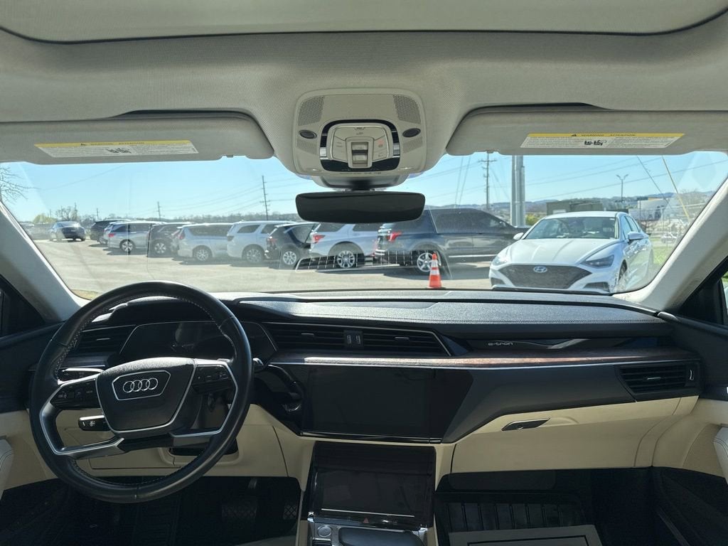 2019 Audi e-tron Premium Plus