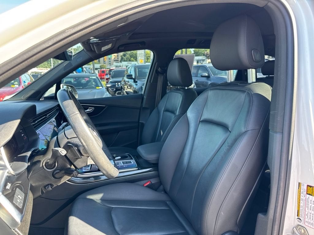 2021 Audi Q7 Premium Plus