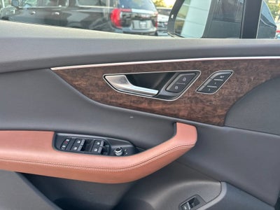 2025 Audi Q7 Premium Plus