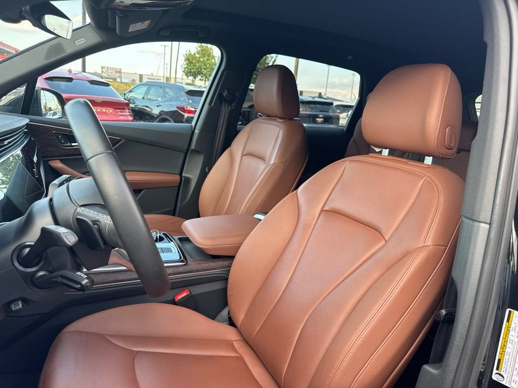 2025 Audi Q7 Premium Plus
