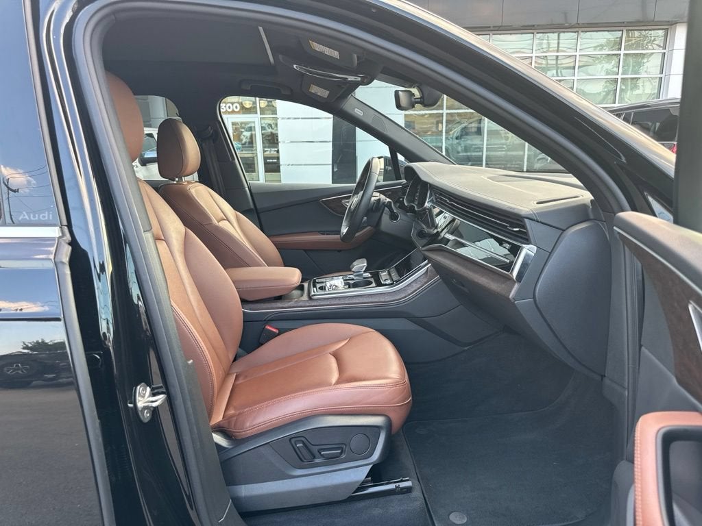 2025 Audi Q7 Premium Plus