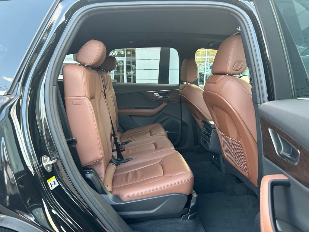 2025 Audi Q7 Premium Plus