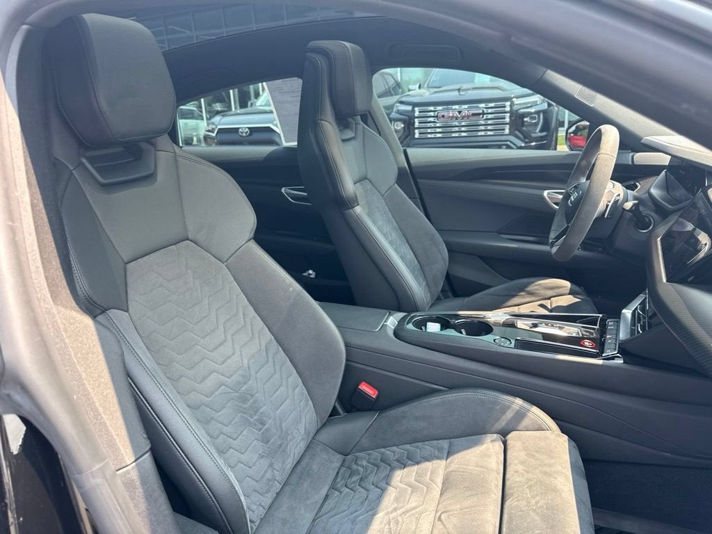 2022 Audi e-tron GT Premium Plus