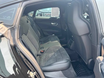 2022 Audi e-tron GT Premium Plus