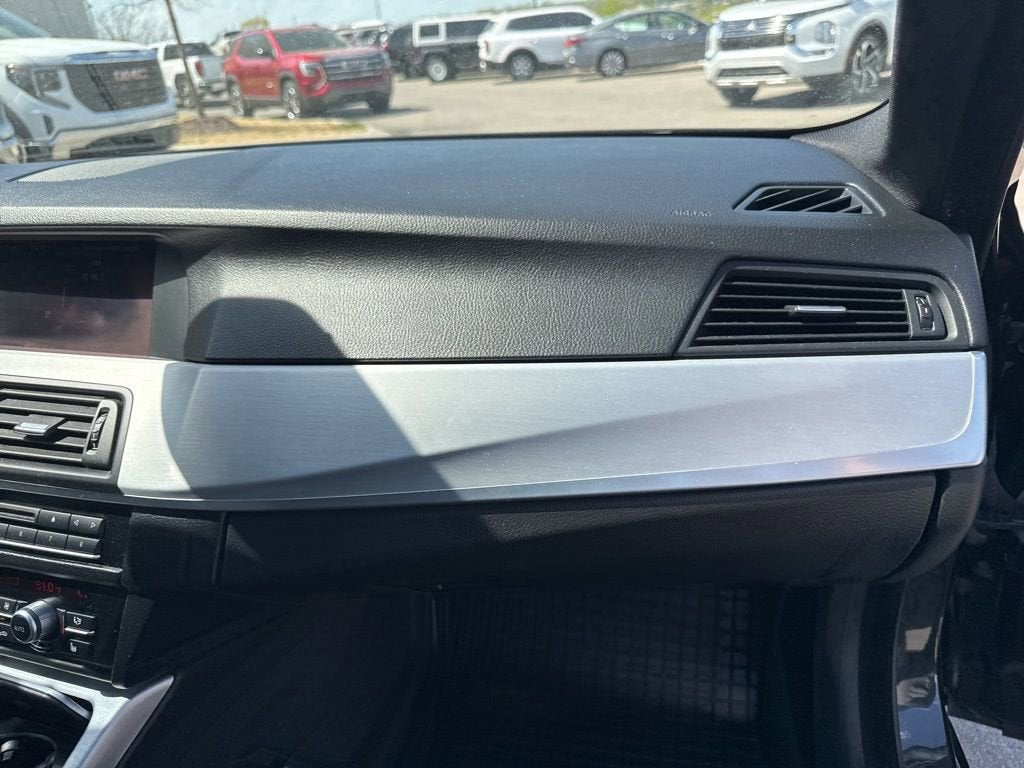 2011 BMW 5 Series 528i