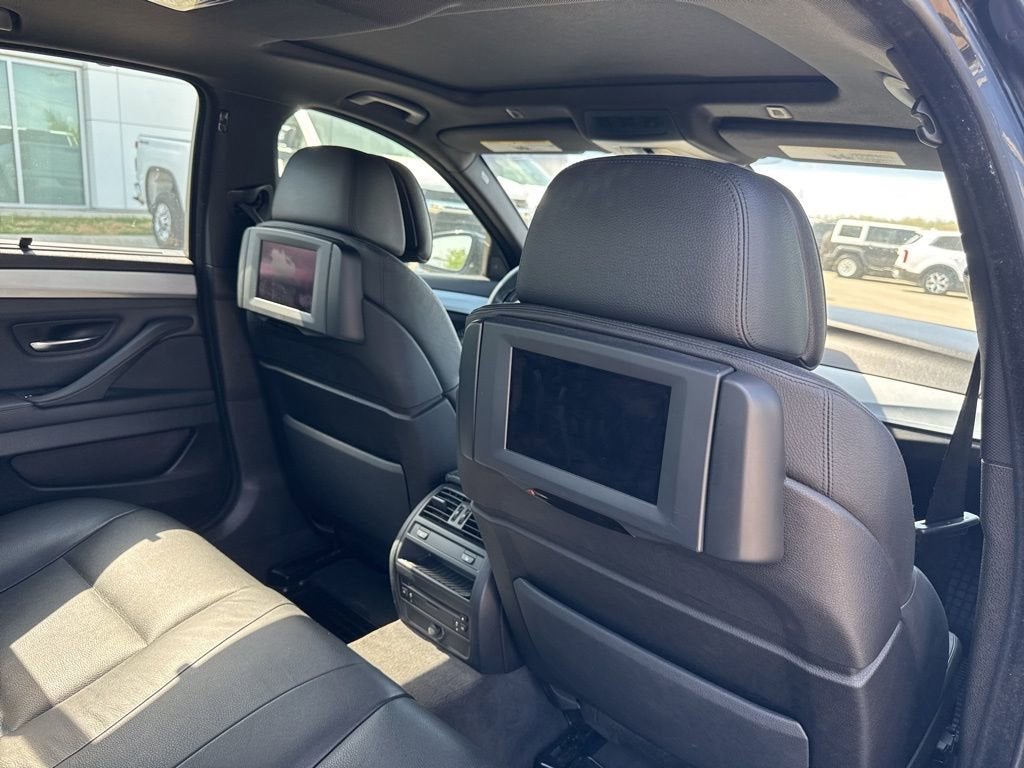 2011 BMW 5 Series 528i