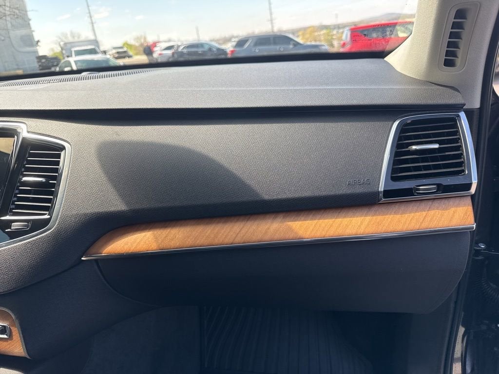 2023 Volvo XC90 Plus