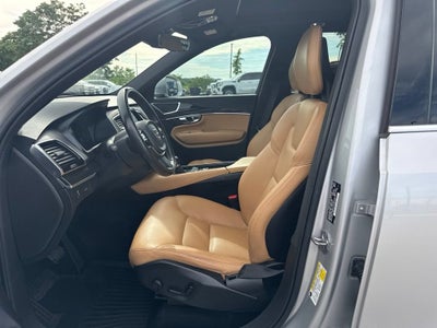 2018 Volvo XC90 Momentum