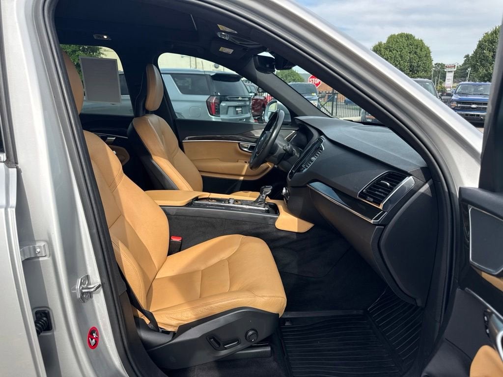 2018 Volvo XC90 Momentum