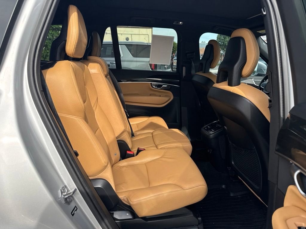 2018 Volvo XC90 Momentum