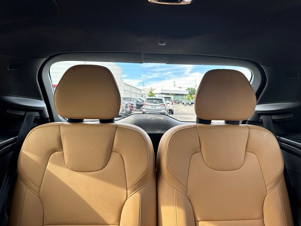 2018 Volvo XC90 Momentum