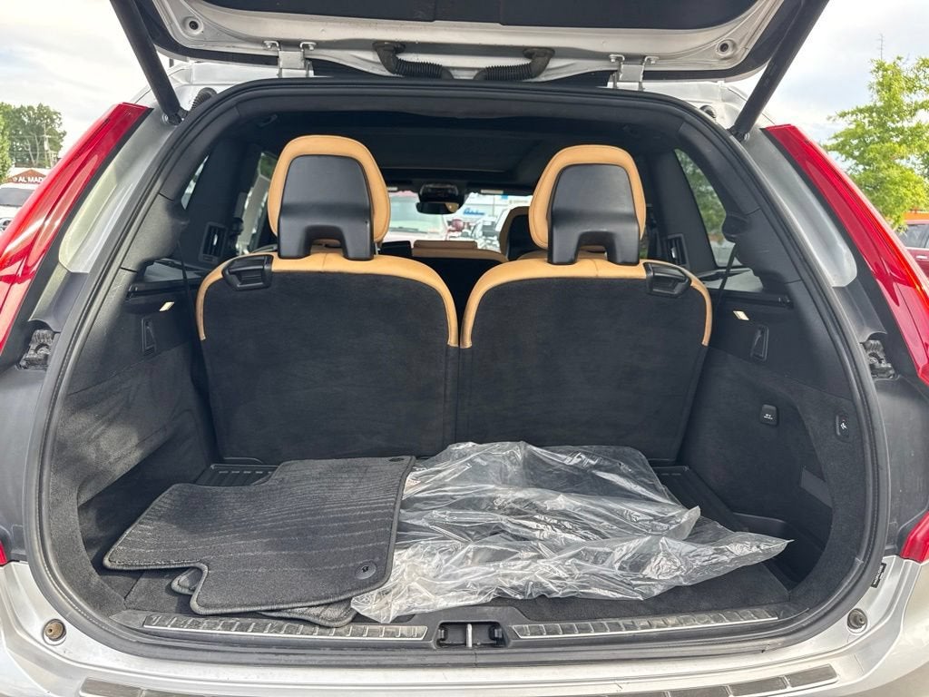 2018 Volvo XC90 Momentum